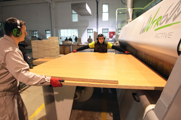 Од намештаја зарада 253 милиона долара